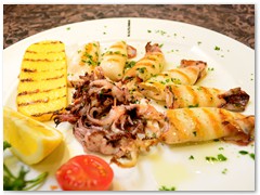 calamari alla griglia con polenta